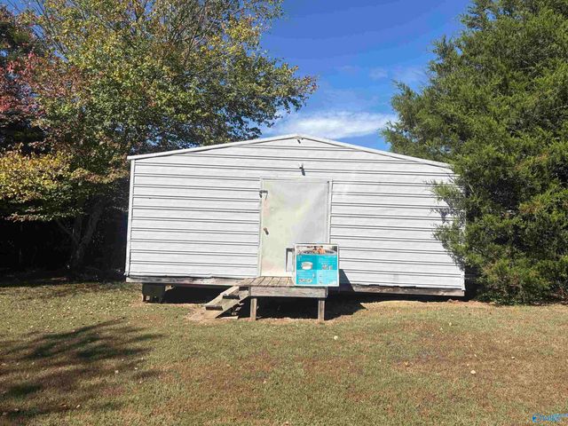 460 Brooks Church Road, Hazel Green, AL 35750