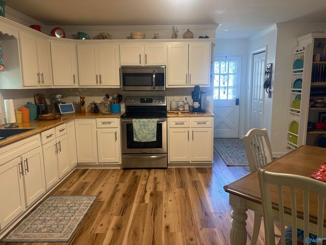 460 Brooks Church Road, Hazel Green, AL 35750