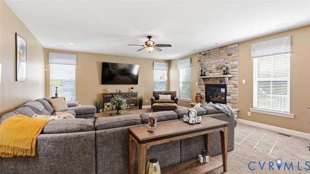15807 Walkers Chase, Moseley, VA 23120