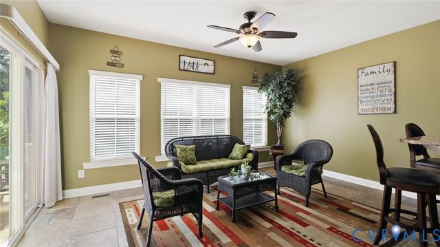 15807 Walkers Chase, Moseley, VA 23120