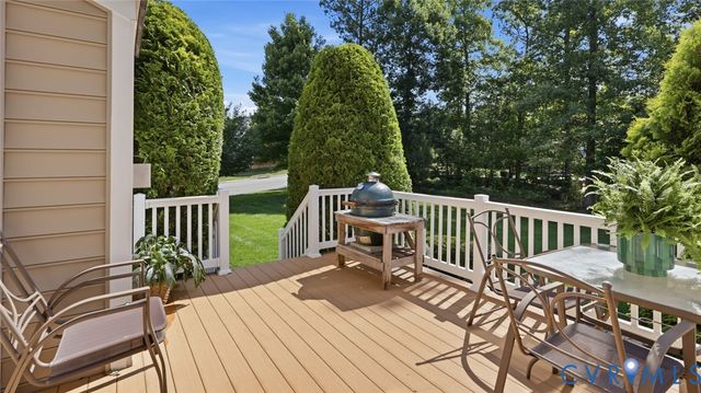 15807 Walkers Chase, Moseley, VA 23120