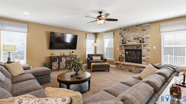 15807 Walkers Chase, Moseley, VA 23120