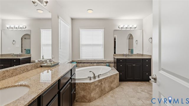 15807 Walkers Chase, Moseley, VA 23120