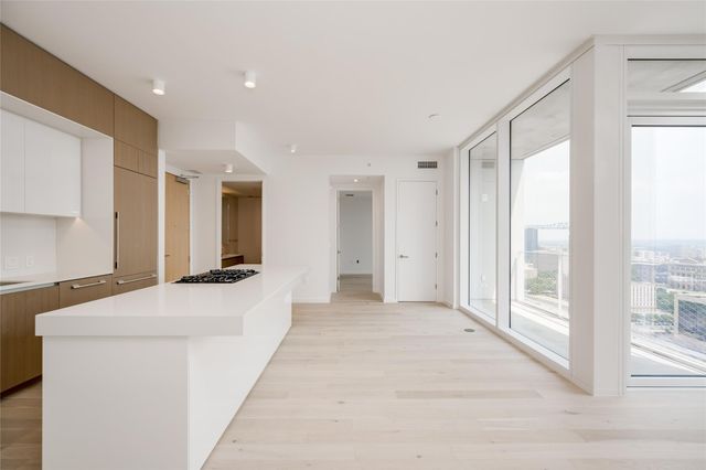 313 W 17th ST 1806, Austin, TX 78701