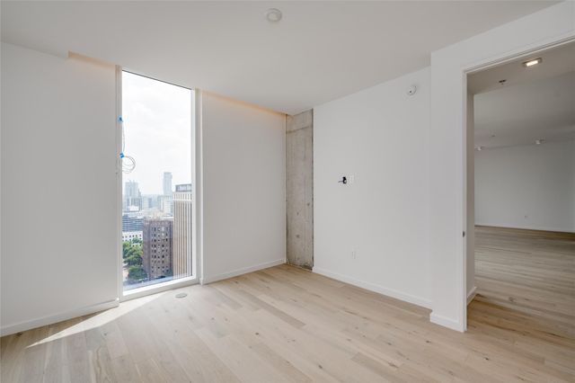 313 W 17th ST 1806, Austin, TX 78701
