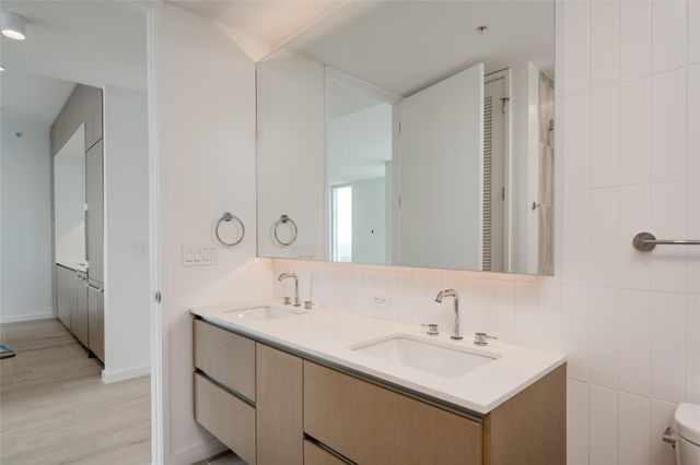 313 W 17th ST 1806, Austin, TX 78701