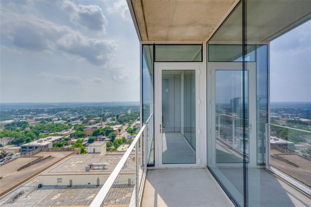313 W 17th ST 1806, Austin, TX 78701