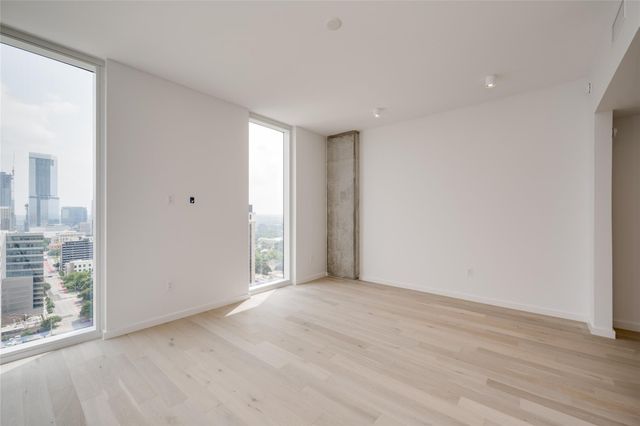 313 W 17th ST 1806, Austin, TX 78701