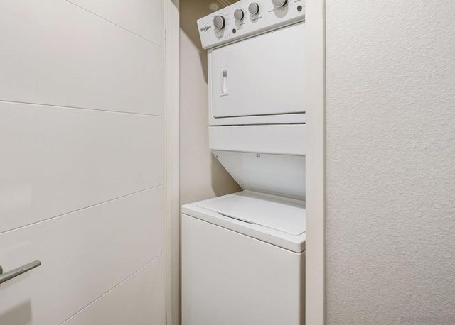 2045 Mindoro Ln 2, Chula Vista, CA 91915