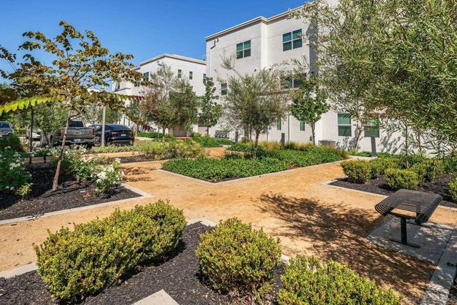 2045 Mindoro Ln 2, Chula Vista, CA 91915