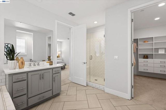 4047 St Helena Way, Dublin, CA 94568
