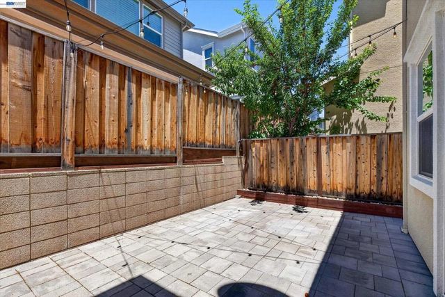 4047 St Helena Way, Dublin, CA 94568