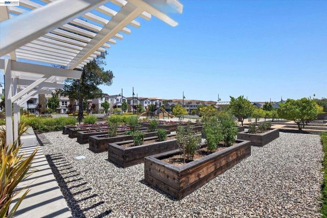 4047 St Helena Way, Dublin, CA 94568