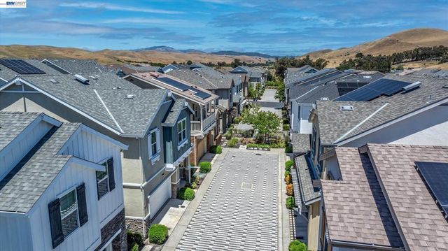 4047 St Helena Way, Dublin, CA 94568
