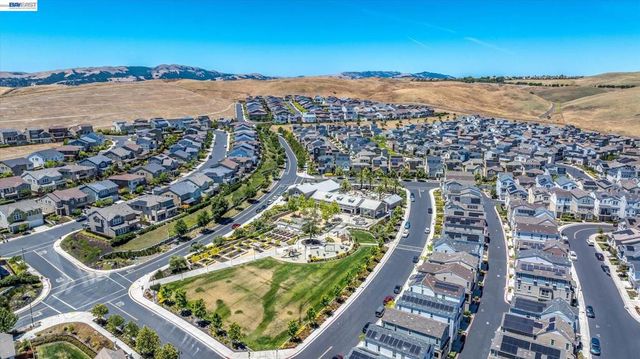 4047 St Helena Way, Dublin, CA 94568