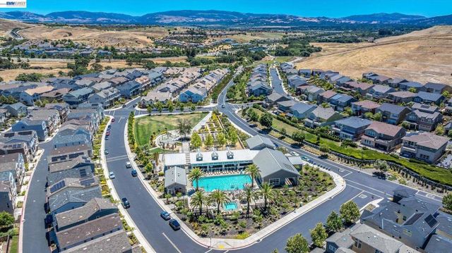 4047 St Helena Way, Dublin, CA 94568