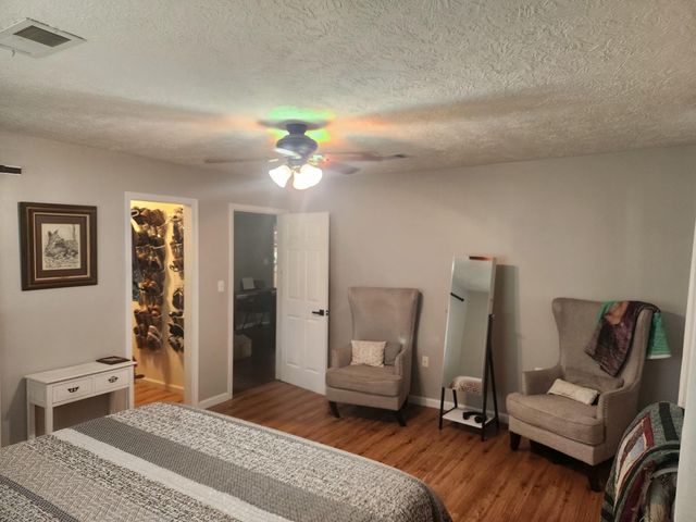 27491 Lantern Lane, New Caney, TX 77357