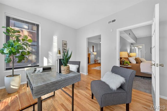 5559 Pershing Avenue 1F, St Louis, MO 63112