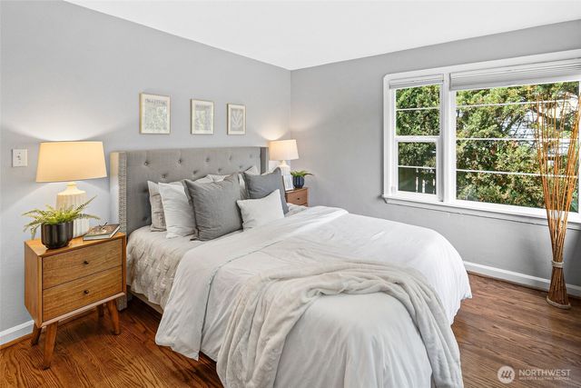 8353 20th Avenue NW, Seattle, WA 98117