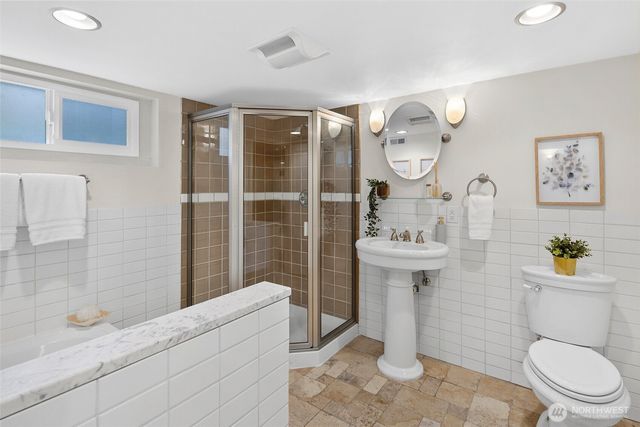 8353 20th Avenue NW, Seattle, WA 98117