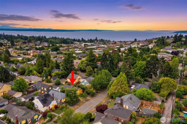 8353 20th Avenue NW, Seattle, WA 98117