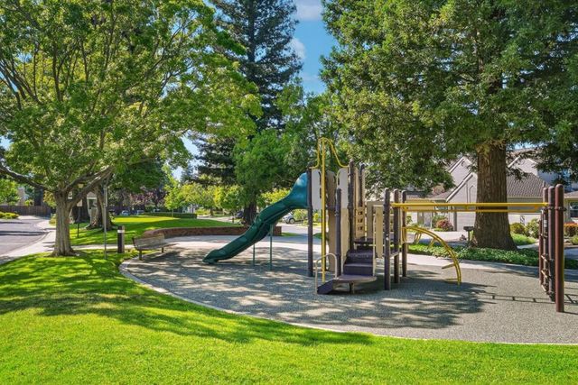 635 Tami Way, Mountain View, CA 94041