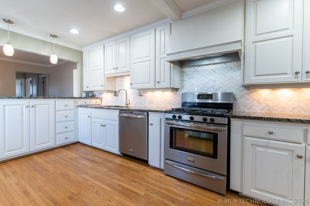 4251 E 25th Street, Tulsa, OK 74114