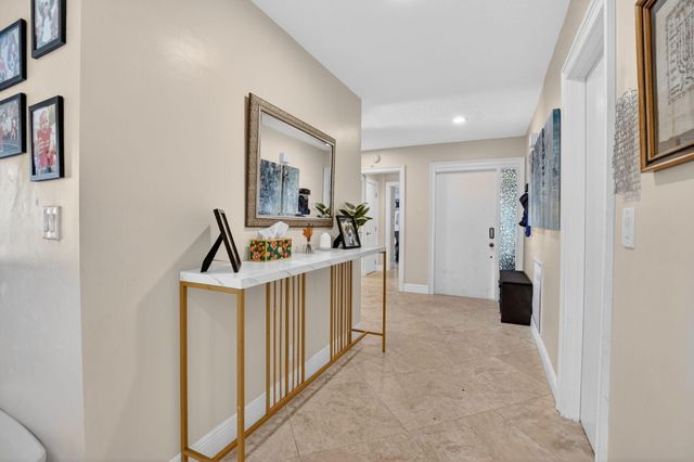 6790 Jardin Place, Boca Raton, FL 33433