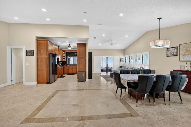 6790 Jardin Place, Boca Raton, FL 33433