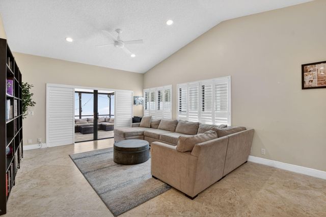 6790 Jardin Place, Boca Raton, FL 33433