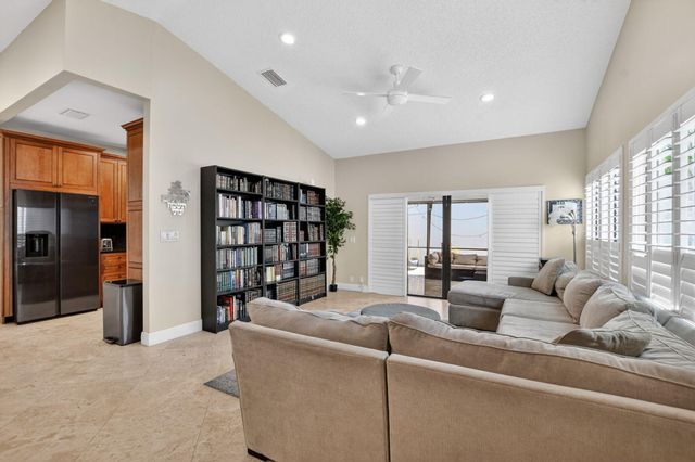 6790 Jardin Place, Boca Raton, FL 33433