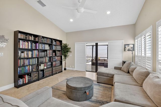 6790 Jardin Place, Boca Raton, FL 33433