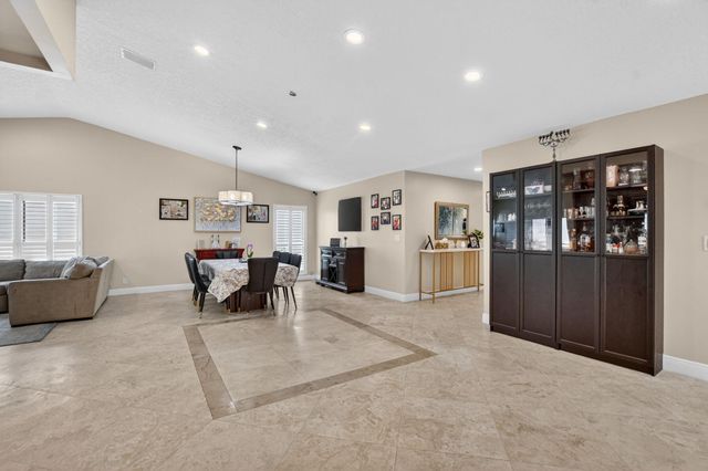 6790 Jardin Place, Boca Raton, FL 33433