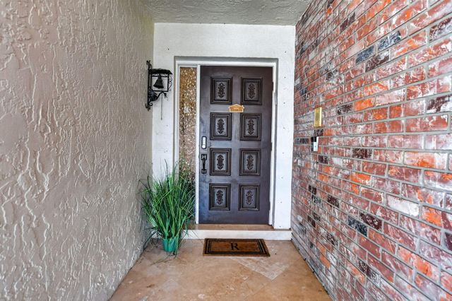 6790 Jardin Place, Boca Raton, FL 33433