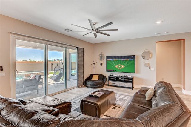 5241 Brayden Court, Las Vegas, NV 89131