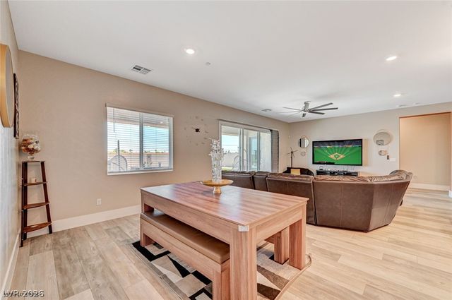 5241 Brayden Court, Las Vegas, NV 89131