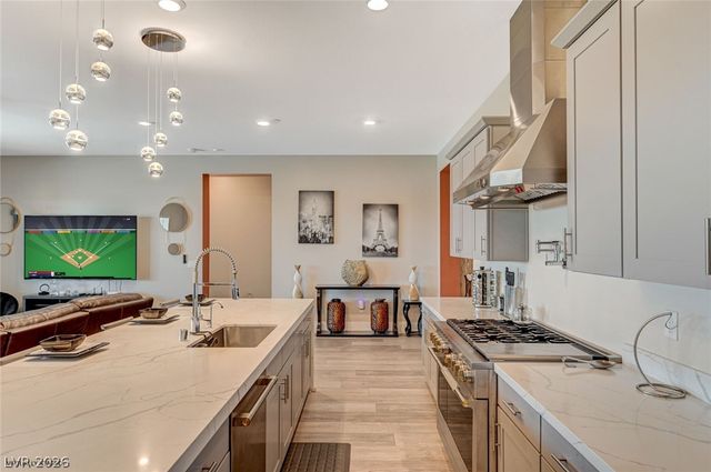 5241 Brayden Court, Las Vegas, NV 89131