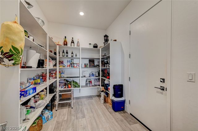 5241 Brayden Court, Las Vegas, NV 89131