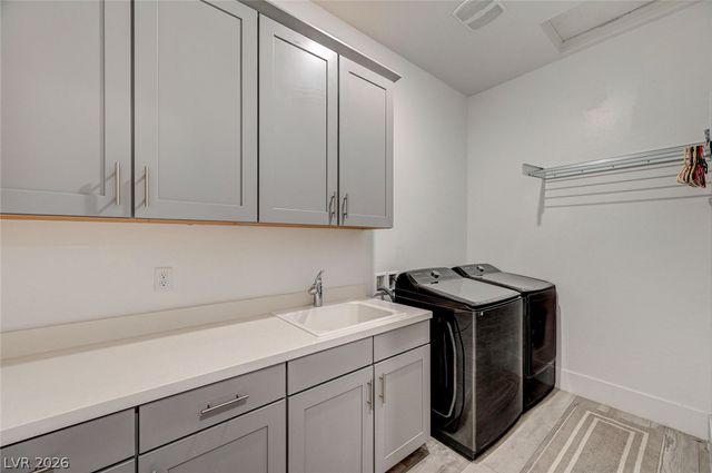 5241 Brayden Court, Las Vegas, NV 89131
