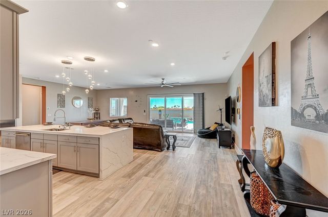 5241 Brayden Court, Las Vegas, NV 89131