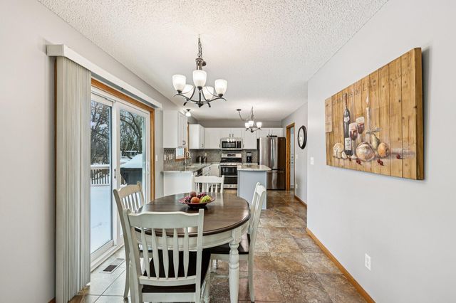 9000 Parkside Drive, Woodbury, MN 55125