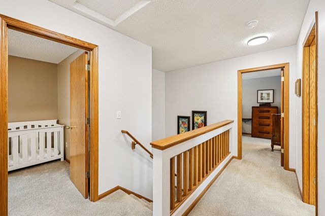 9000 Parkside Drive, Woodbury, MN 55125