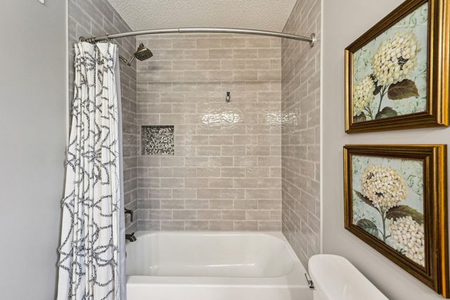 9000 Parkside Drive, Woodbury, MN 55125