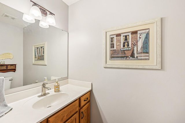 9000 Parkside Drive, Woodbury, MN 55125