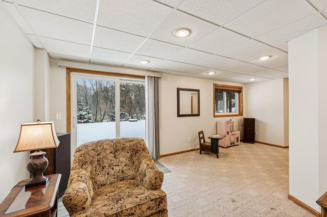 9000 Parkside Drive, Woodbury, MN 55125