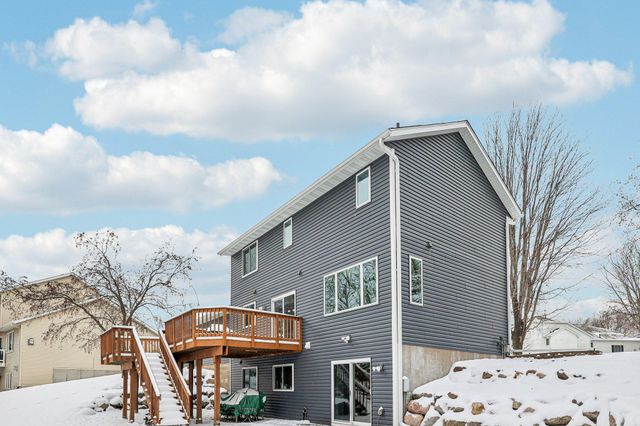 9000 Parkside Drive, Woodbury, MN 55125