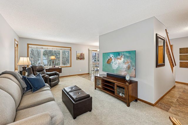 9000 Parkside Drive, Woodbury, MN 55125