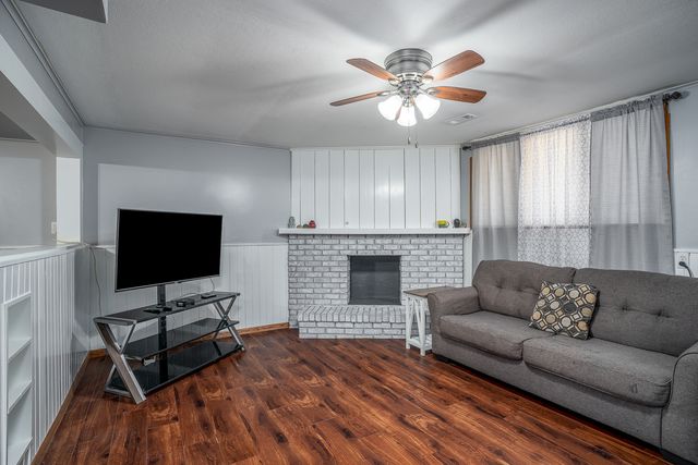 817 16th Street, Bettendorf, IA 52722