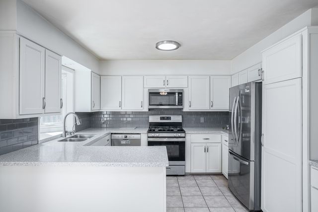 817 16th Street, Bettendorf, IA 52722