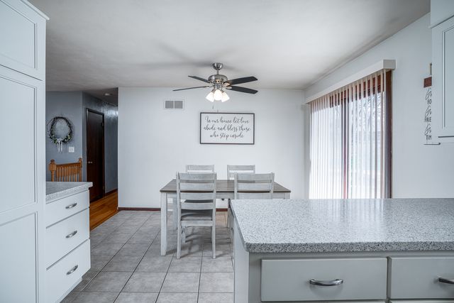817 16th Street, Bettendorf, IA 52722